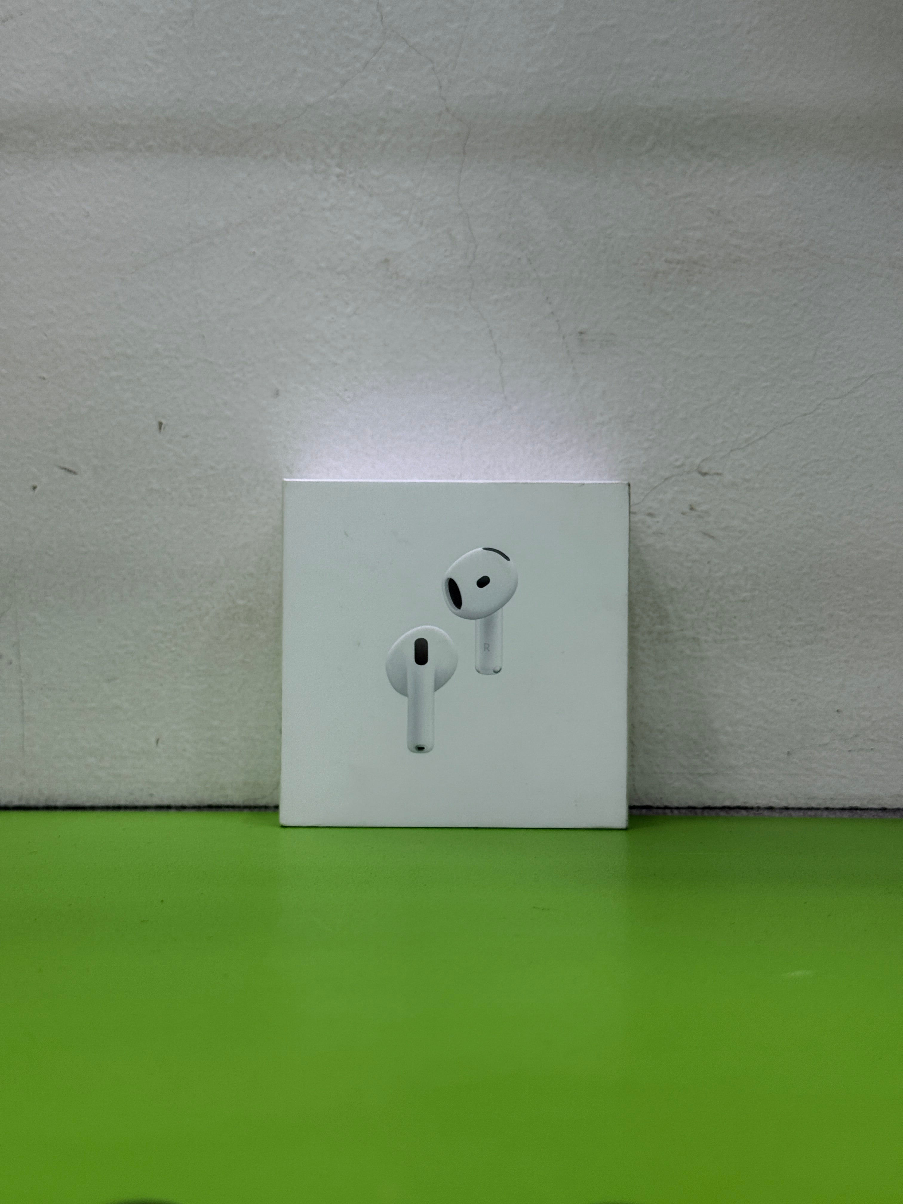 AirPods 4 ANC